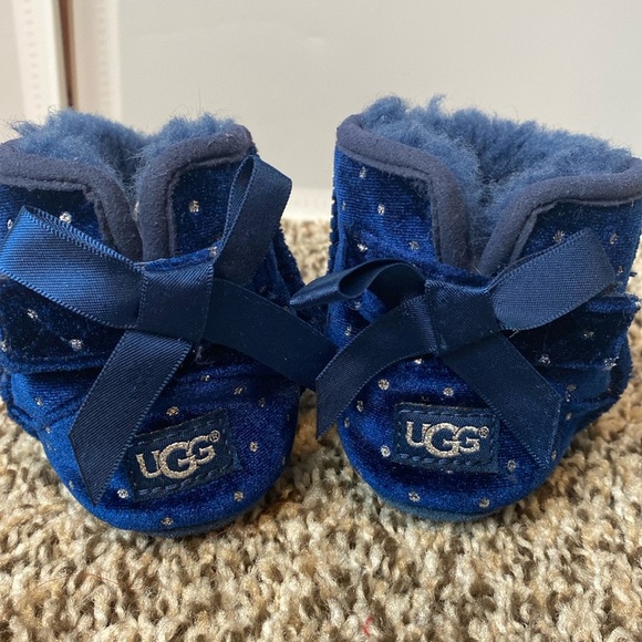 UGG Other - Ugg Infant Boots/Slippers Jessie Bow Starlight